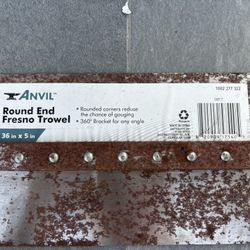 Anvil Round End Fresno Trowel 