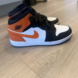 Nike 6Y Orange & White Nikes