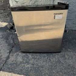 Compact Box Stainless Steel Standing Upright Freezer Great For Garage