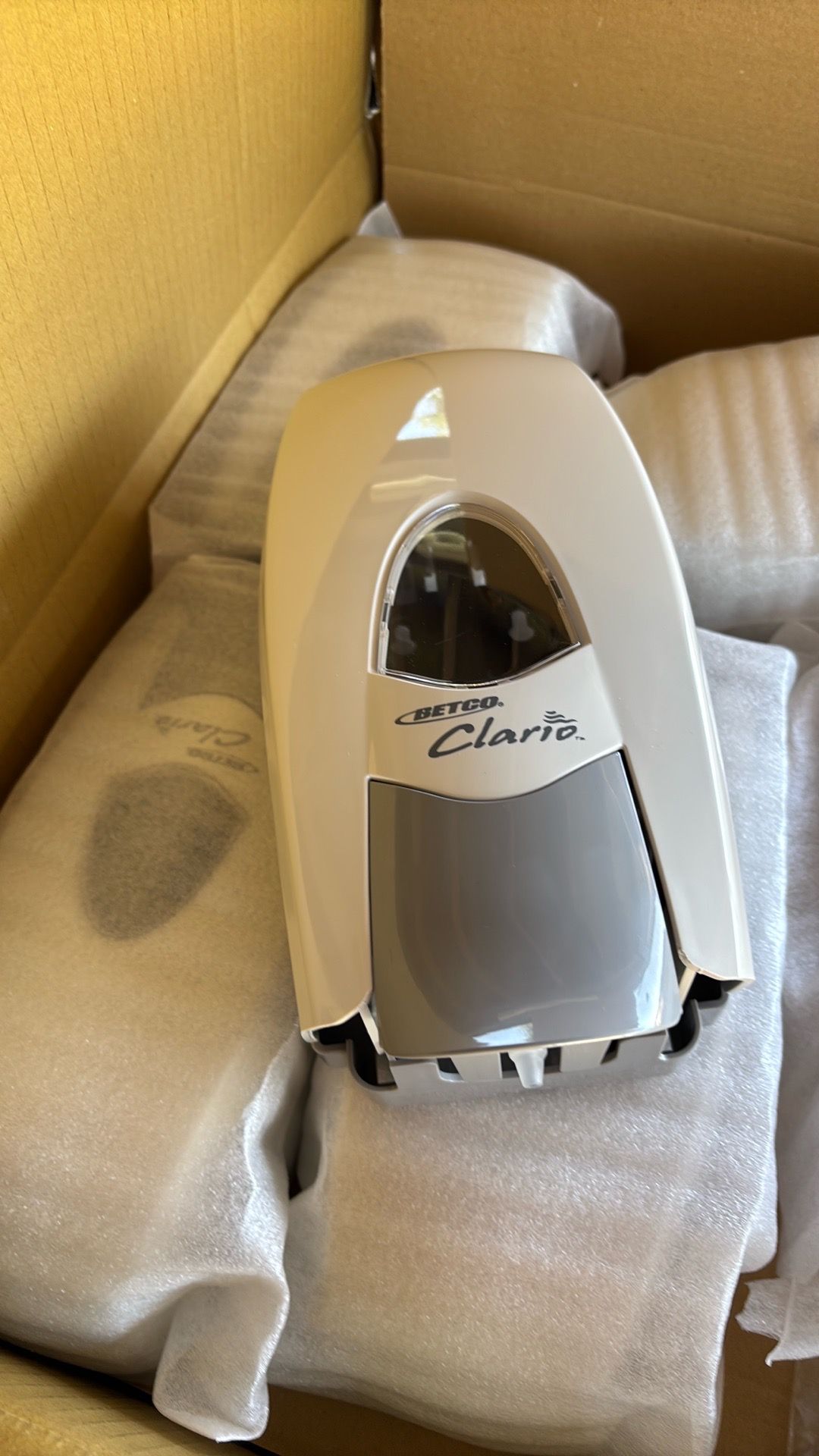 Beto clario hand soap dispensers
