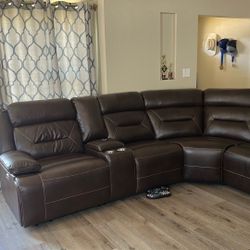 Couch With Corner Recliners 
