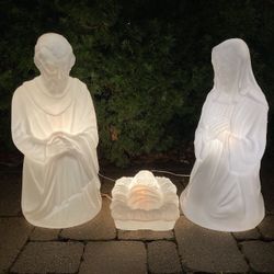 Christmas Nativity Set Mary Joseph & Baby Jesus 