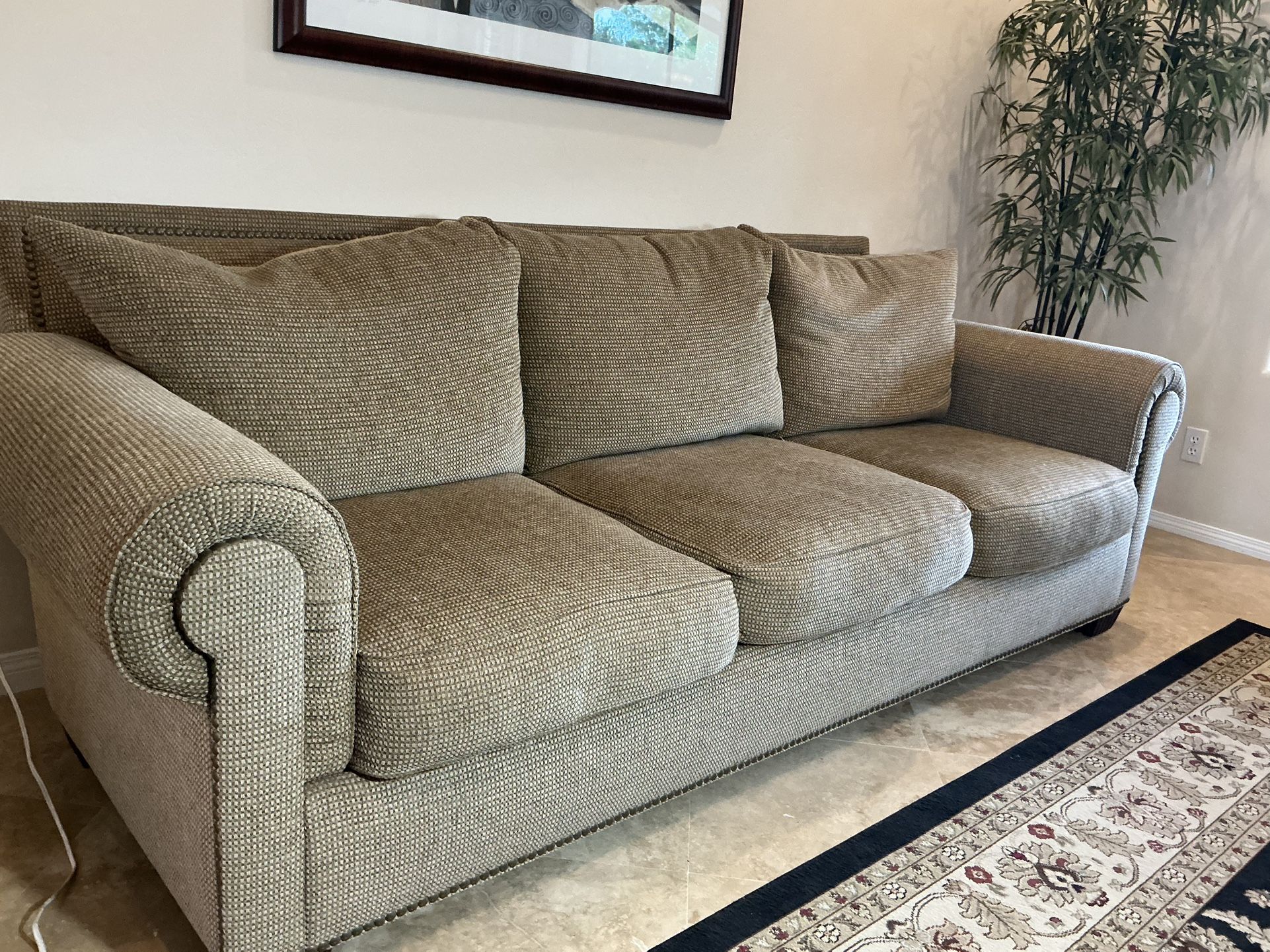 Beige 3-Seater Sofa – Clean, Comfortable, Smoke-Free Home