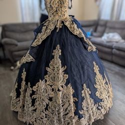 Quinceanera Dress $600 Make Offer 