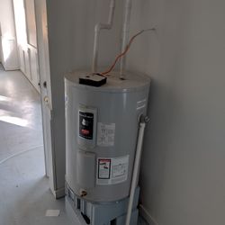 40 Gallon Water Heater