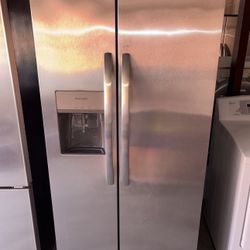 Frigidaire Stainless Steel Refrigerator And Freezer