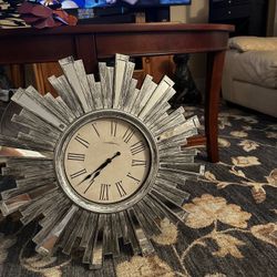 clock silver decor 