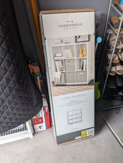 Brand new 9 cube organizer