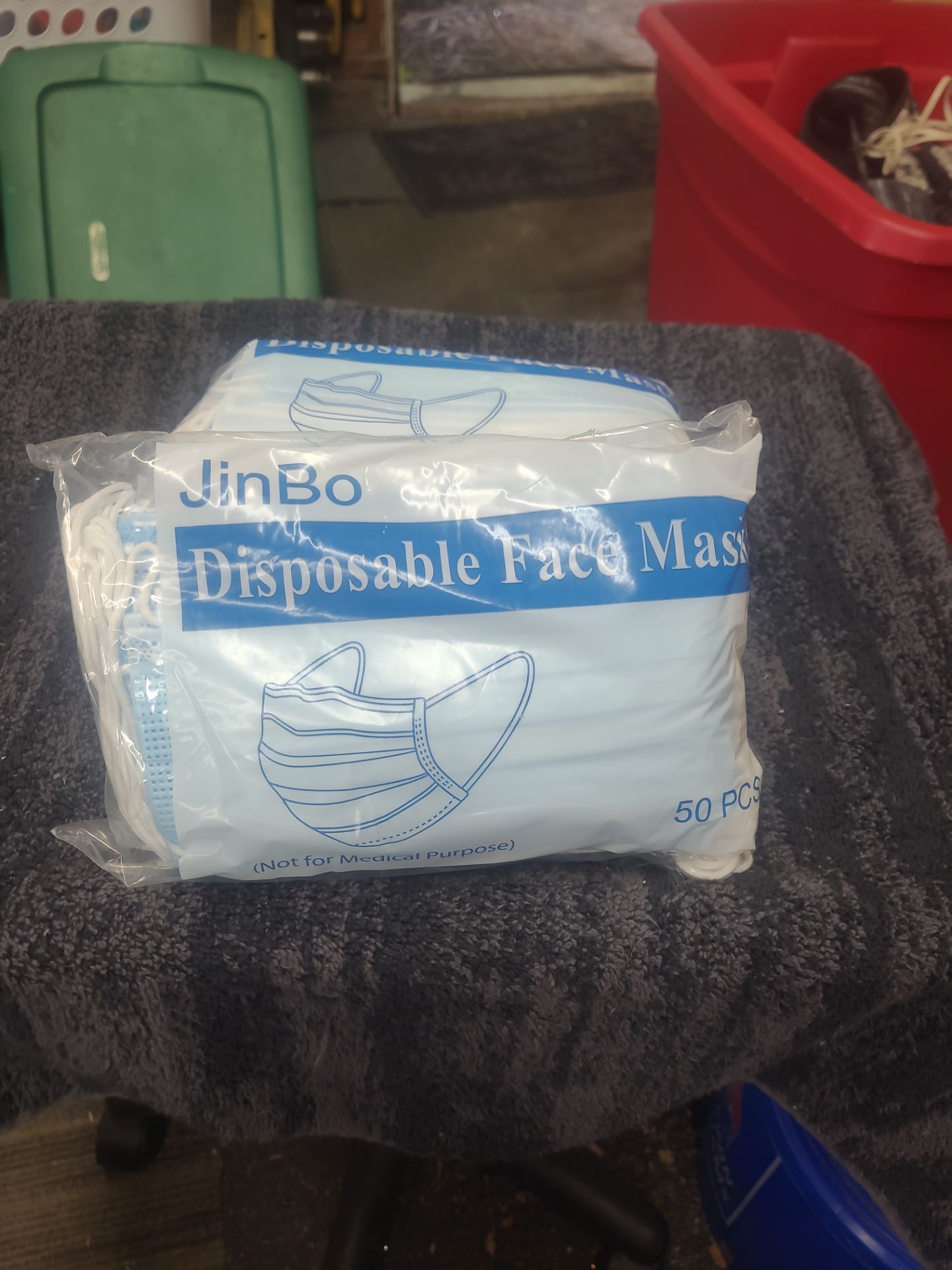100 count disposable face mask