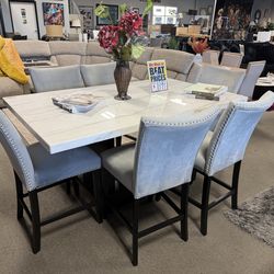 Stunning Dining set! Easy financing! ❤️✅🙏