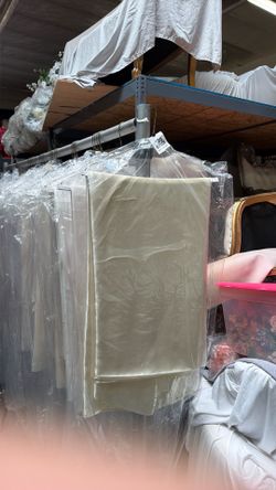 120” Ivory Tablecloth Satin