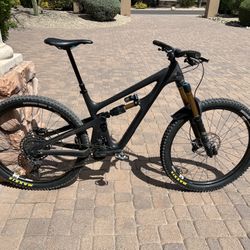 Yeti SB150 TURQ Large Frame With Upgraded Reynolds Carbon Rims… Original owner