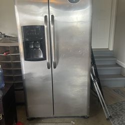 Refrigerator- Frigidaire