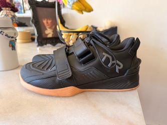 TYR L-2 Lifter Weightlifting shoe