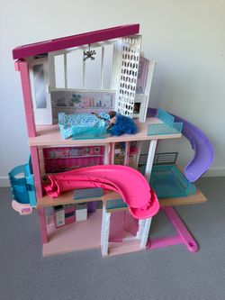 Barbie dream house