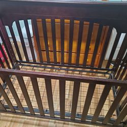 Baby Crib for free 