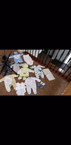 Baby clothes 0-3 months