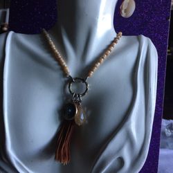 STUNNING VINTAGE ESTATE HIGH END TURQUOISE & GLASS BEADED NECKLACES AND EARRINGS  SET