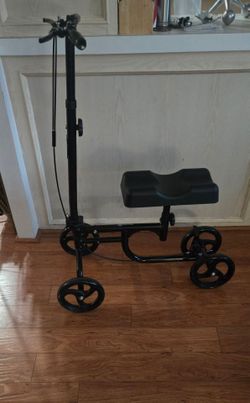Knee Scooter with Hand Brakes