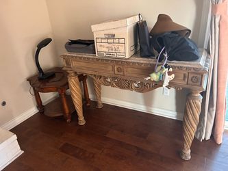 Classic table