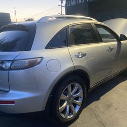 2005 Infiniti Fx35