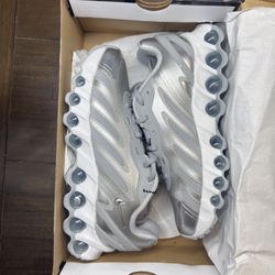 Nike Air Max Dn8 Women’s 