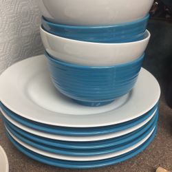 Dinner Plates And Bowls