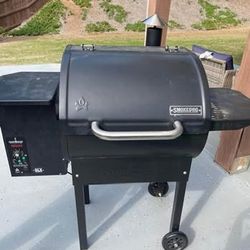 Camp Chef SmokePro Deluxe Pellet Grill and Smoker