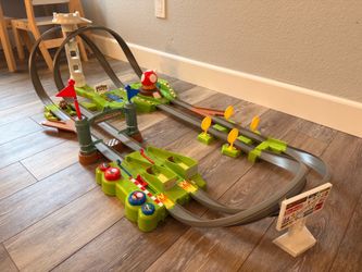 Hot Wheels Super Mario Raceway Playsets