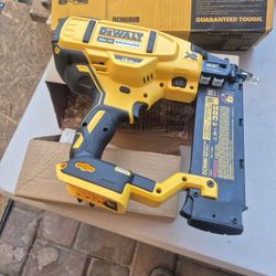DEWALT CORDLESS XR 18GAGE BRAD NEILER 