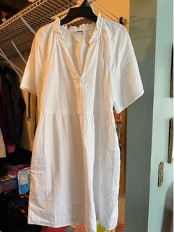 Old Navy White Short Sleeve Dress Size Small