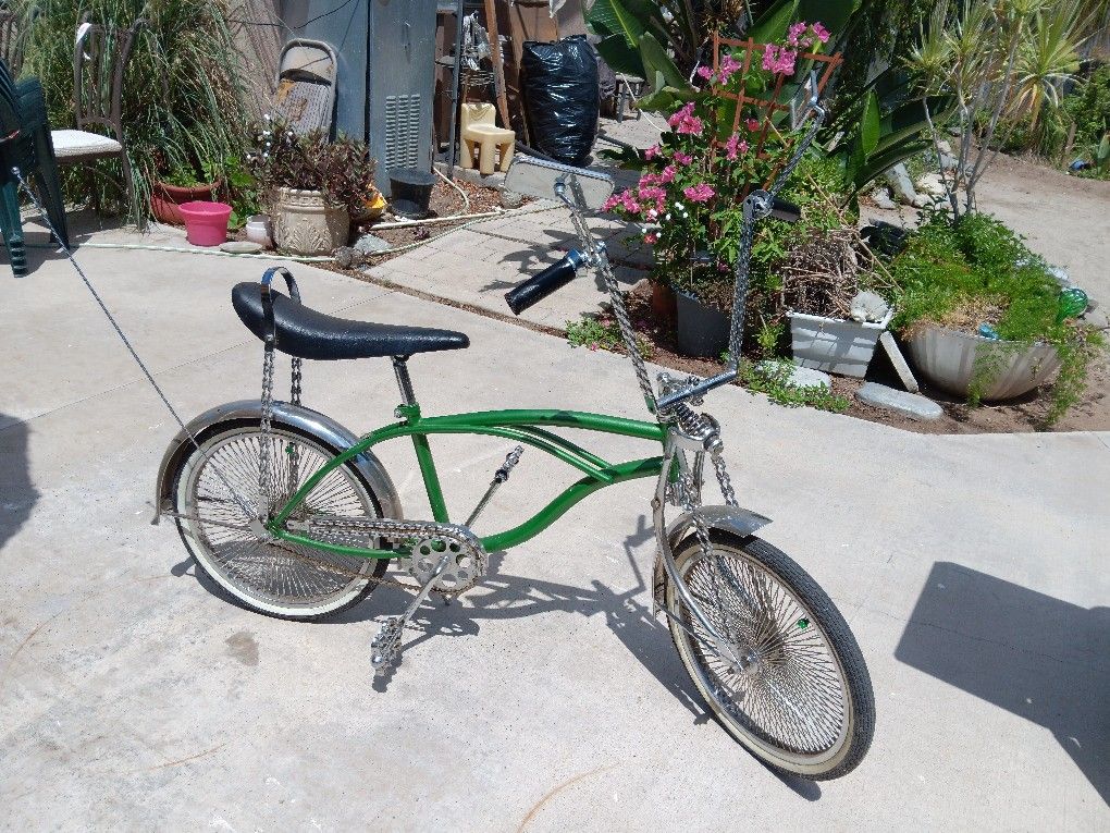 Custom Green 20in Lowrider Bike