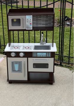 Kidkraft Kid’s Kitchen