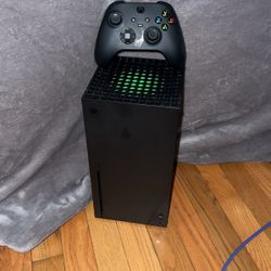 Xbox Series X With Controller 