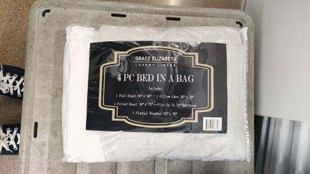 4 pc Bed cover set twin