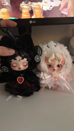 POP MART Skullpanda Charm w/Dresses & Head Accessories