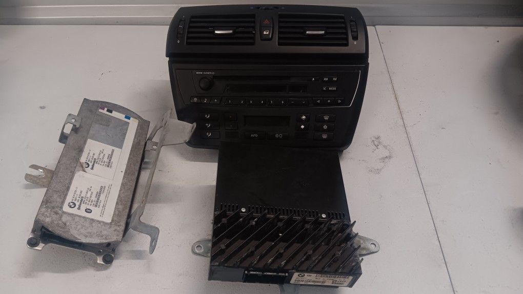 🔥DEAL🔥2008 BMW X3 3.0Si Complete Radio Unit +TCU+ Climate Control & Central Air Vent OEM