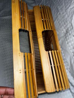 Expandable Bamboo Bathtub Caddy Tray