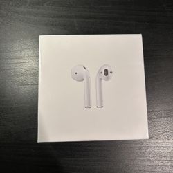 Apple AirPods Second generation Wireless Bluetooth Charging Headphones