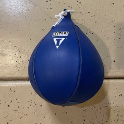 Title Leather Speed Bag XL 10”x12”
