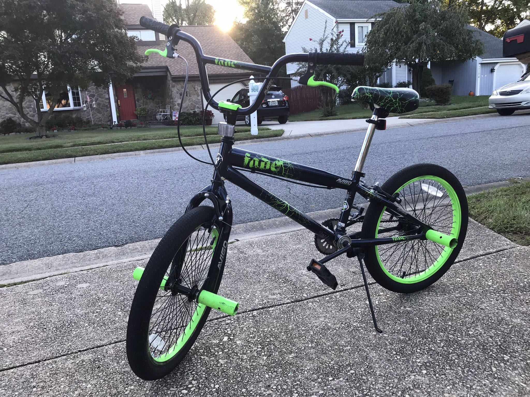 Avigo Fade Neon Green BMX Bike