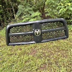 2010 Ram 1500 Grill