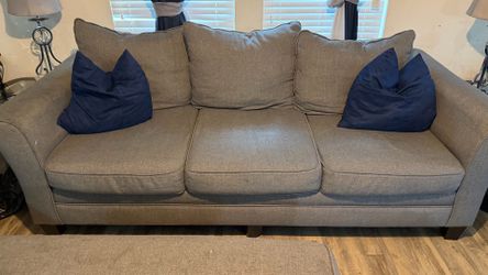 Grey couch / Autumn
