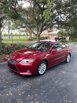 2014 Lexus ES 300h