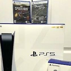 (I ONLY TAKE CASH APP BEFORE ANY TRANSACTION )Ps5 For Sell Brand New Picture All White With 2 Controlla