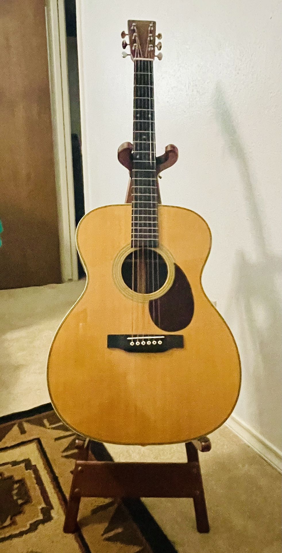 Martin Acoustic Guitar OM28