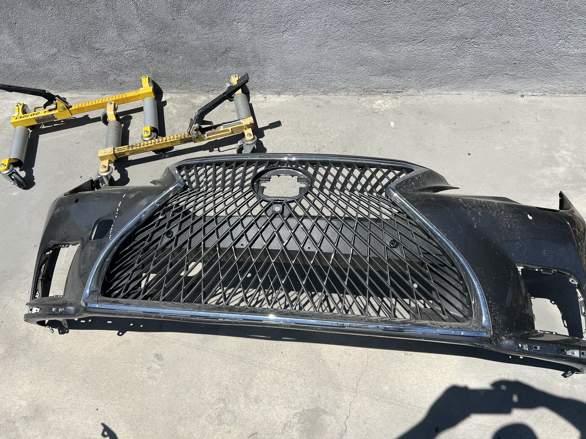 2021 Lexus LS 500 front bumper