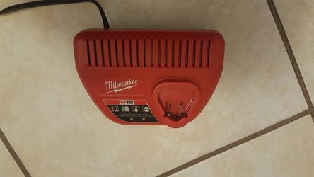 Milwaukee 48-59-2401 12v m12 charger