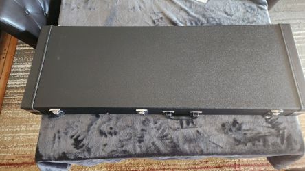 Case for electric guitar- strat or tele