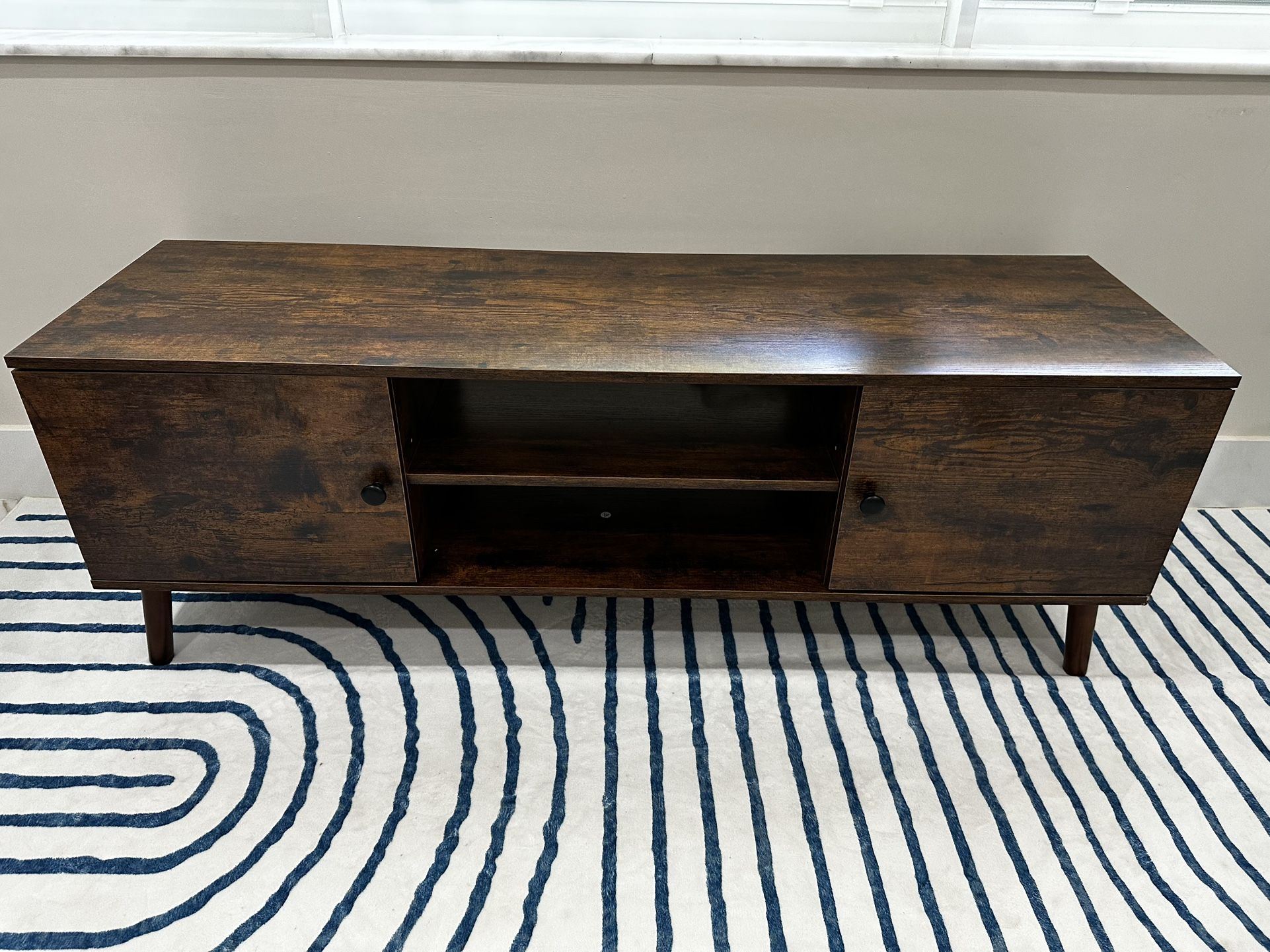 New tv stand